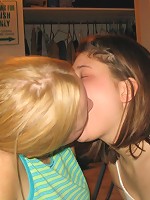 girls kissing megamix 69