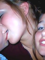 girls kissing megamix update 1